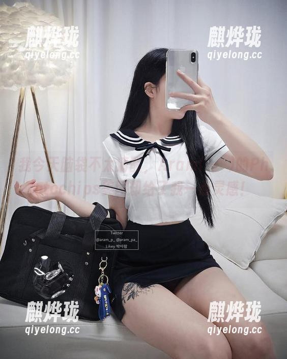 我今天脑袋不太清醒，Aram(아람)的Photochips美图却给了我一点灵感！
