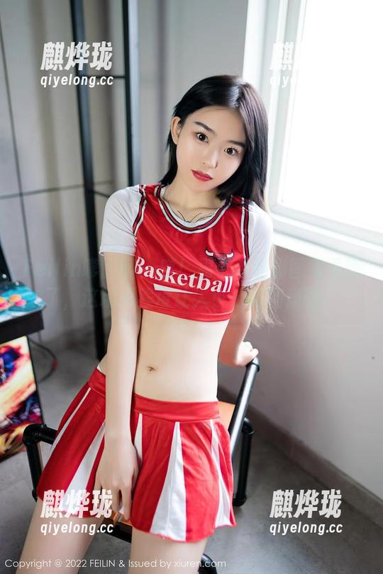 Feilin嗲囡囡-周于希 Feilin嗲囡囡 - 哇!周于希美脚图集更新了,这精彩程度让人小心脏加速啊!