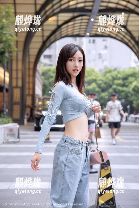 Xiuren秀人网 - tina_甜仔海边梦幻合集：网盘里的‘背影杀手’就是我自己！