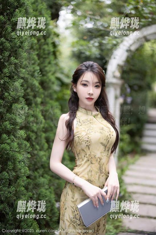 Xiuren秀人网 - 全套唐翩翩运动照：如此卖力，她可不想和沙发做个伴！
