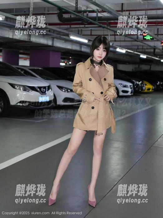 Xiuren秀人网 - 全收录！为什么林文文的学妹总是让人想多几眼？