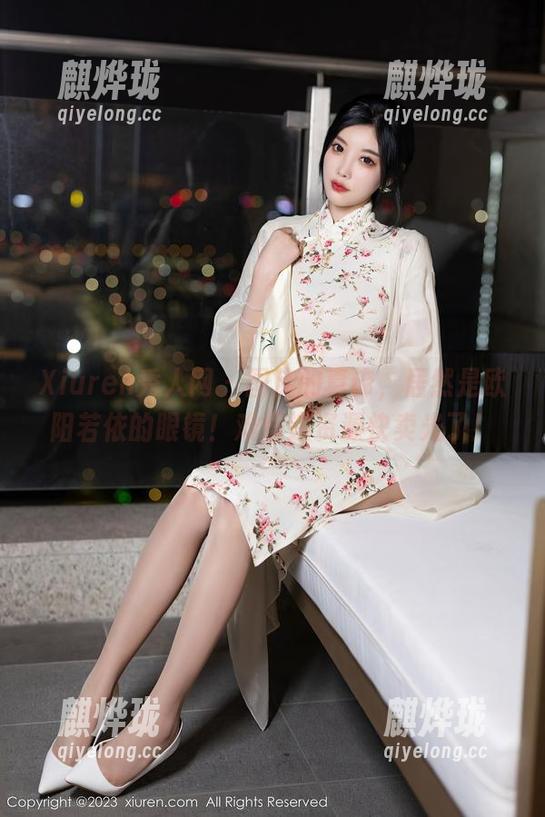 Xiuren秀人网 - 图库的真谛，居然是欧阳若依的眼镜！难怪这资源快卖光了！