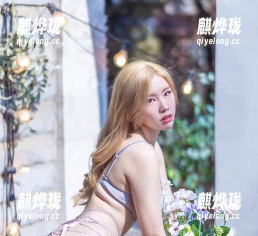 Yebin(전예빈)的连衣裙套图让你明白，原来舒服也可以这样撩。