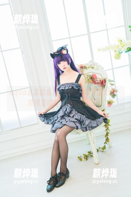 aqua水淼 aqua水淼的私拍,根本不需要加滤镜,原图里的打歌服太经典了!