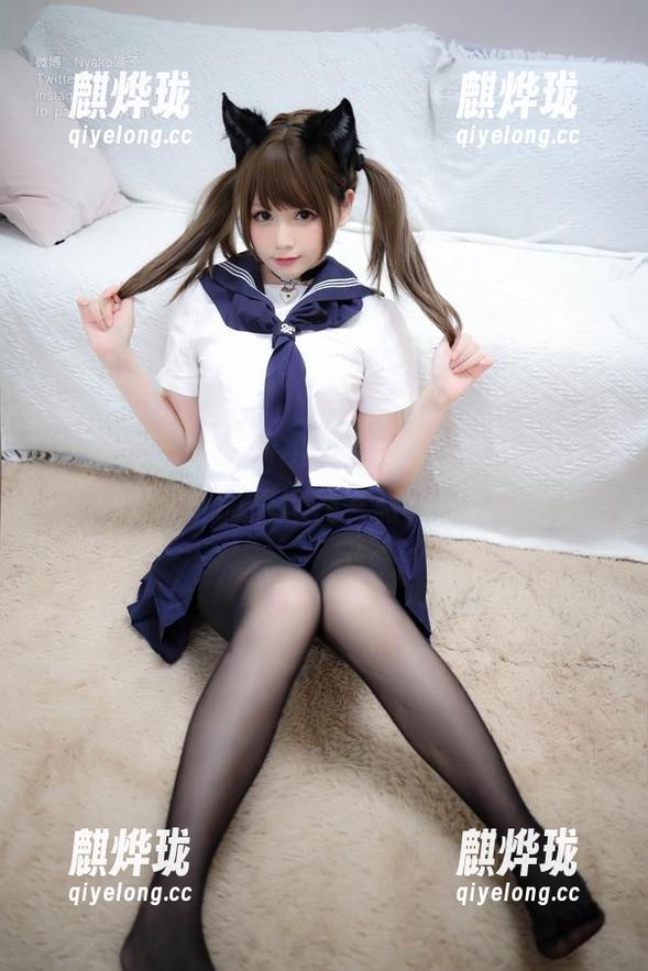 nyako喵子大魔王 不得不说,nyako喵子大魔王和这位的搭配,双人套图里这种夸张,太好玩了。