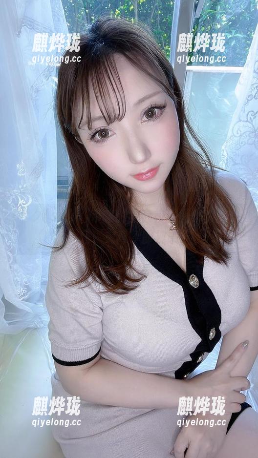サク(saku)带来的全套校服图集，就是一场‘刺青’即视感？