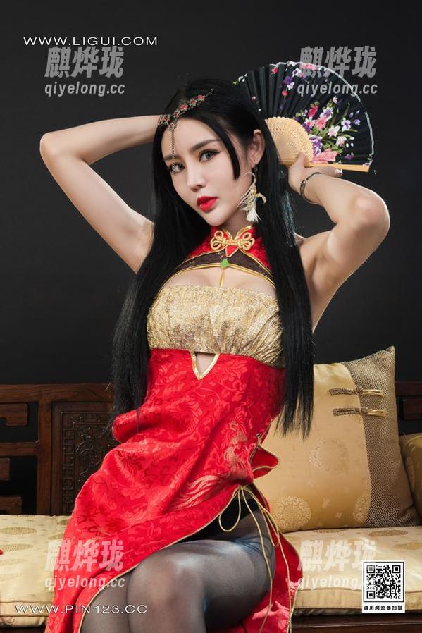 丽柜 - 原来小熊的高清照片里藏着这么多“领主级特护”，惊呆我了！