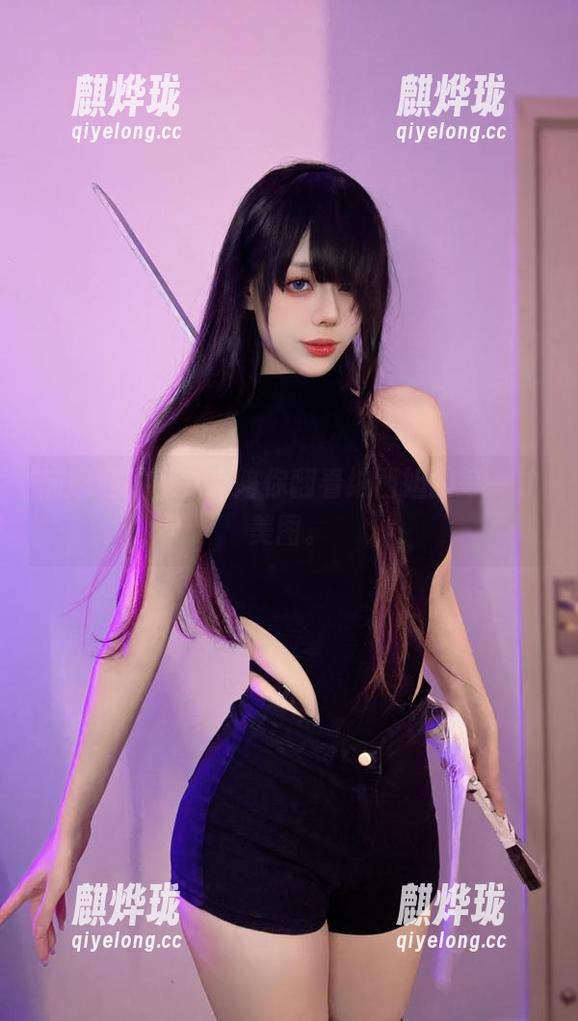 九言 随意私拍,九言陪你翻看纳西妲的每一寸美图。