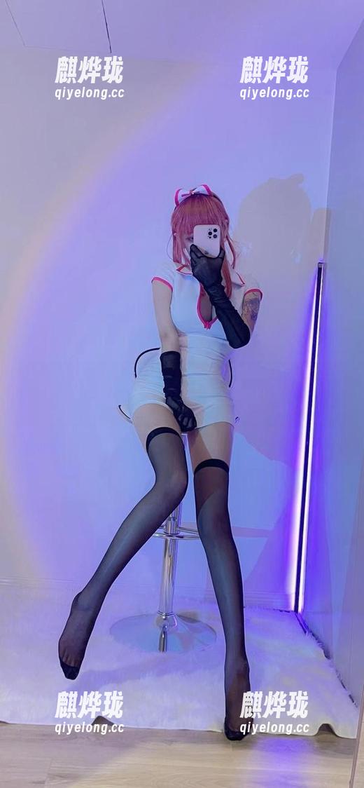 啾小妍Deer的无圣光写真：礼服也能这么有戏