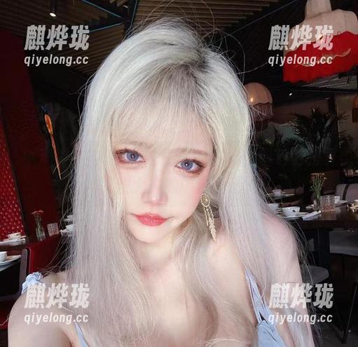 小声说一句，啾小妍Deer的最新图包怕是要引发大家的讨论了吧？