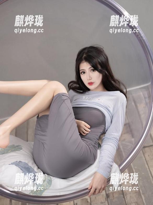 大梨子不是御姐 套图中大梨子不是御姐的厨娘气息,总能让我饿得更快!