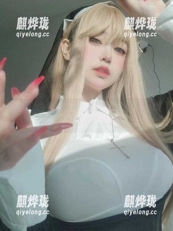 女主K 红裙下的女主K,光影游戏中的无圣光图集,不如你我随意想象!