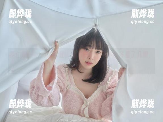 姜仁卿(강인경)的浴缸，高清壁纸，不小心多看了几眼，咋这么容易被吸引啊？