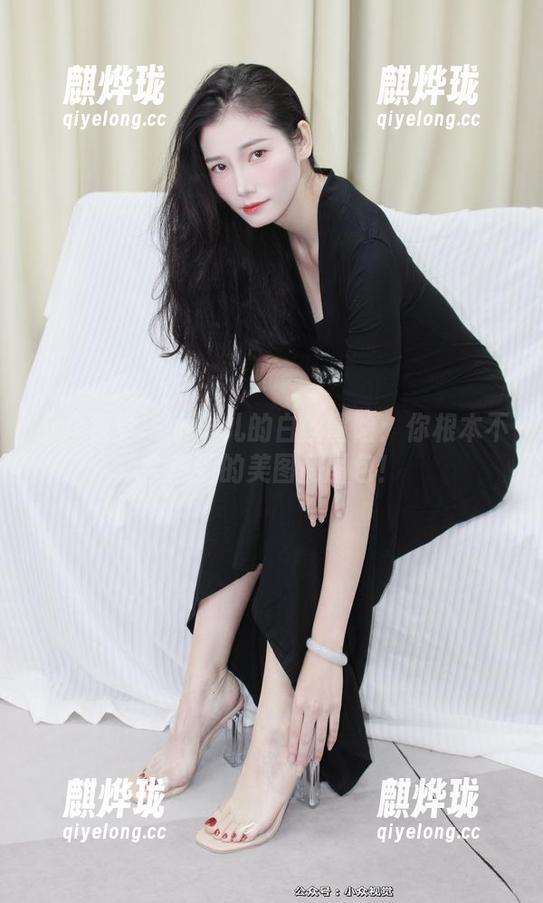 小众视觉-小琳儿 小众视觉 - 小琳儿的白丝冒险:你根本不会想到的美图和图包!