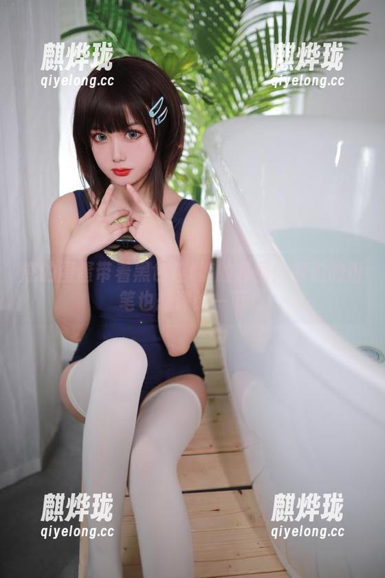 您的蛋蛋 您的蛋蛋带着黑色连t裤的套图:旁边的铅笔也想评论一下!