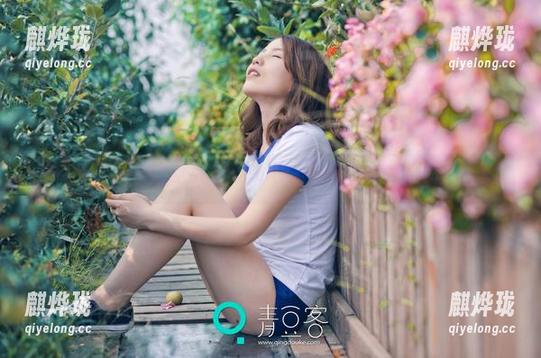 推女神-歆小兔chobits 推女神 - 在大理,歆小兔chobits的高清美图居然比风景更抢眼