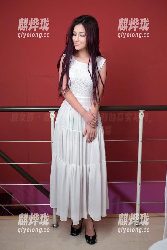 推女郎-吻熙 推女郎 - 吻熙的女友,福利的真实写照,真不想离开屏幕