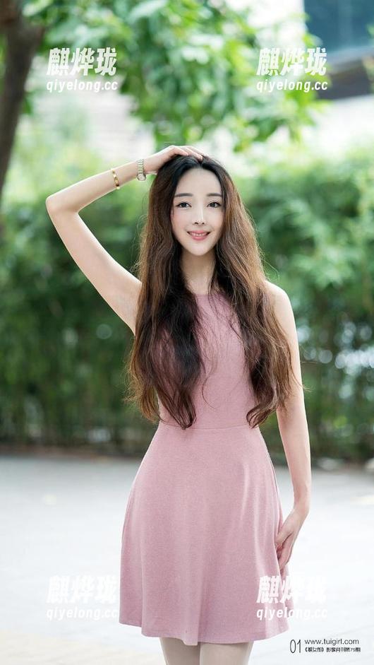 推女郎-娜露 推女郎 - 娜露的圣诞最新版作品集,值得一看,但你准备好了吗?