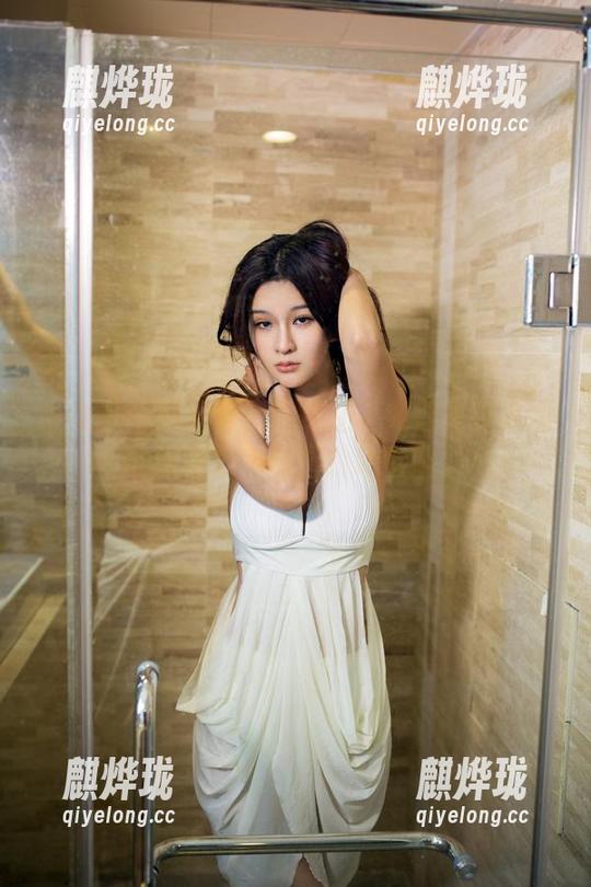 推女郎 - 网易云的歌单还不如这组王馨瑶的比基尼定制图片动情呢。