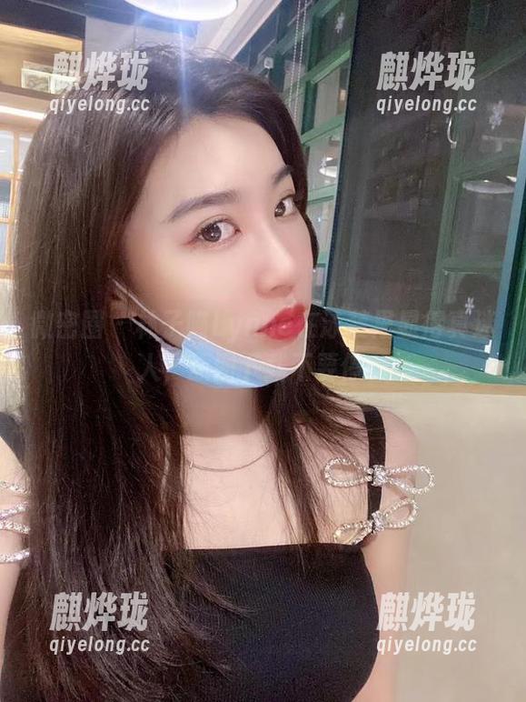 林子喵Lynne 微密圈 - 林子喵Lynne在泳装里显得真迷人,原图下载不要停。