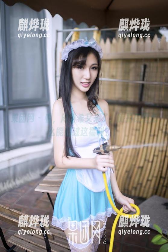 果团网 - 看，周妍希又来了，旅拍原图怎么能错过这福利？！