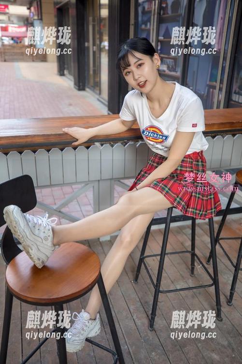 梦丝女神-王娇娇 梦丝女神 - 打开王娇娇的镂空写真,资源内容让人心里痒痒