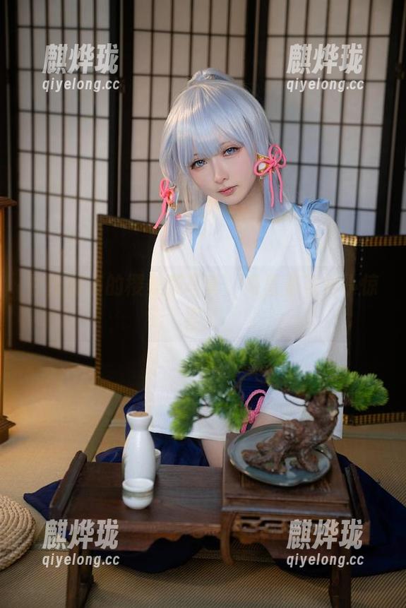 樱梨梨 甘雨秘书的樱梨梨写真,简直是视觉小惊喜。