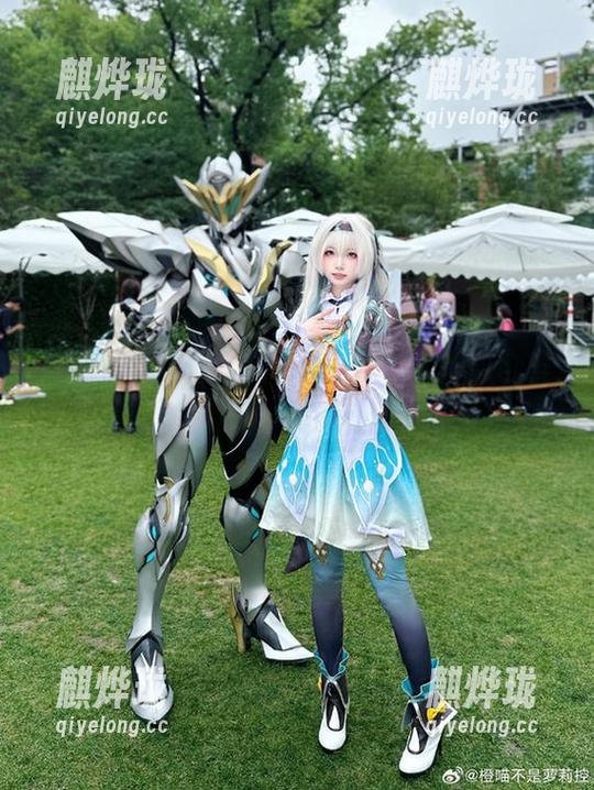 橙喵 柴郡的喵星人:橙喵再一次让人不敢自拔,快来下载!