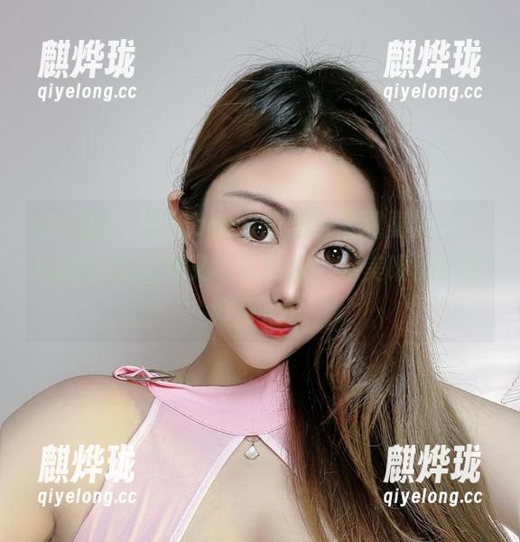 海豚baby 微密圈 - 海豚baby的黑色套图更新了,稍微有点低调又不失兴趣,完美喂养你的好奇心!