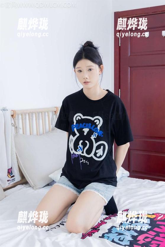 物恋传媒-elise 物恋传媒 - 海边怪事:Elise的作品在网盘里‘不服输’!