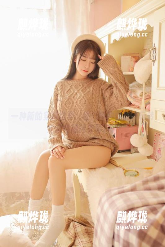 一种新的穿搭哲学：猫九酱教你如何玩转全套性感内衣写真。