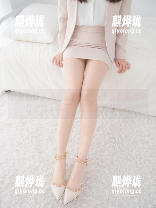 紧急企划-小恩 紧急企划 - 小恩的私拍:在蕾丝的拥抱中打个滚,哦不,怎么又偏题了?