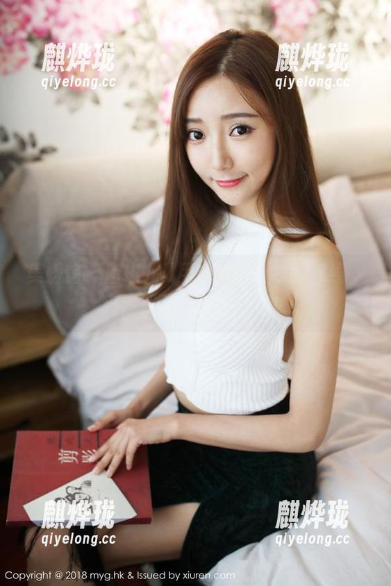 美媛馆-唐琪儿il 美媛馆 - 唐琪儿il用白色牵引我的视线,高清照片,挑衅不已!