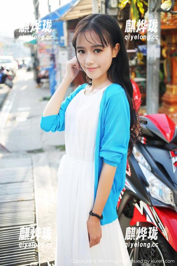 美媛馆-果儿Victoria 美媛馆 - 果儿Victoria黑色合集:穿上黑色让我感觉我是个隐形超人,虽然我并不想隐形。