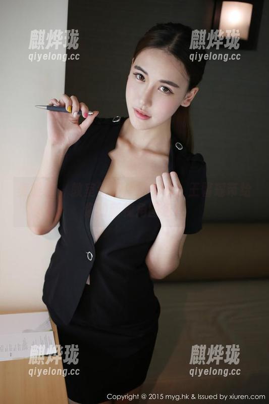 美媛馆-王馨瑶 美媛馆 - 教室绝不止于书本:王馨瑶带给你的新视角图包!