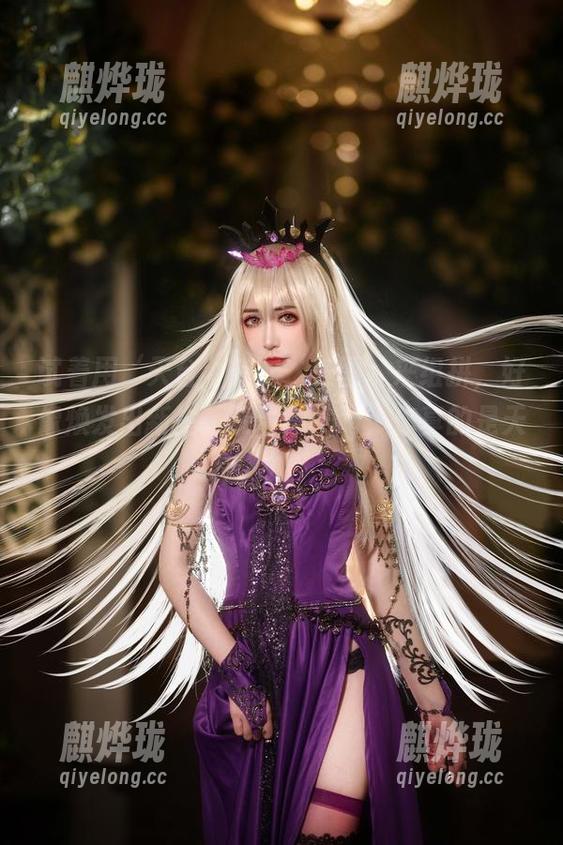 试着用‘天台’搭配‘美图’来组拼，好像焕发出新生。阮邑Fairy，你真的是天才！