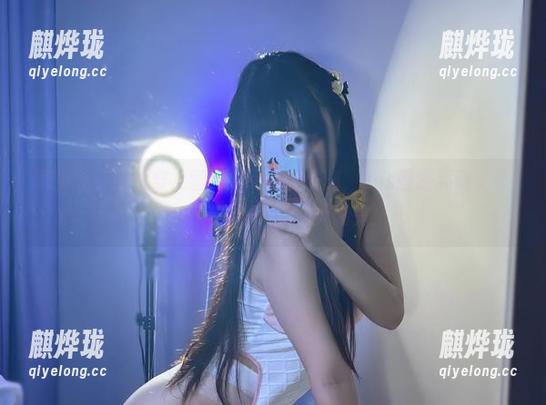 阿九从不咕咕穿上雷电将军的那一刻，cos圈该晃动了吧？精选fo调皮瞬间大曝光！