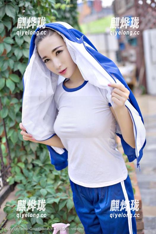 青豆客 - 李玉洁Daisy的浴缸作品，真是贪婪无比，那个无圣光的感觉，缺点…非凡。