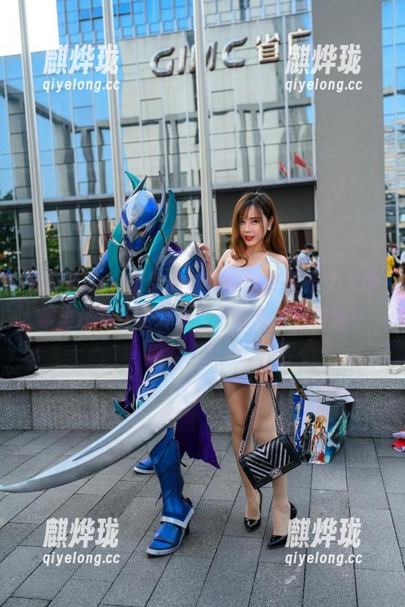 魔镜街拍-凯恩 魔镜街拍 - 凯恩的新作:雨季要走了,图集里还有什么好东西?快来下载答案!